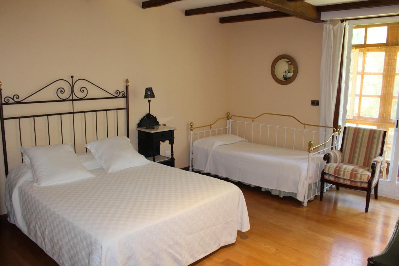 Casa Grande De Soutullo Guest House Coles Exterior photo
